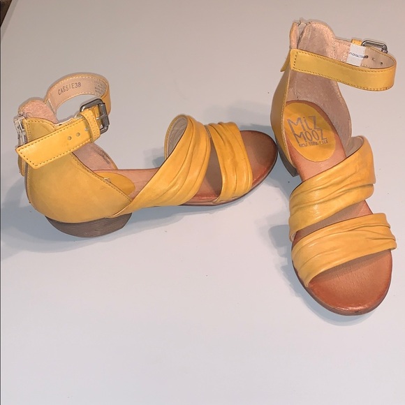 Miz Mooz Cassie Women's Leather Mustard Yellow Ankle Strap Sandals 38 - Picture 16 of 16